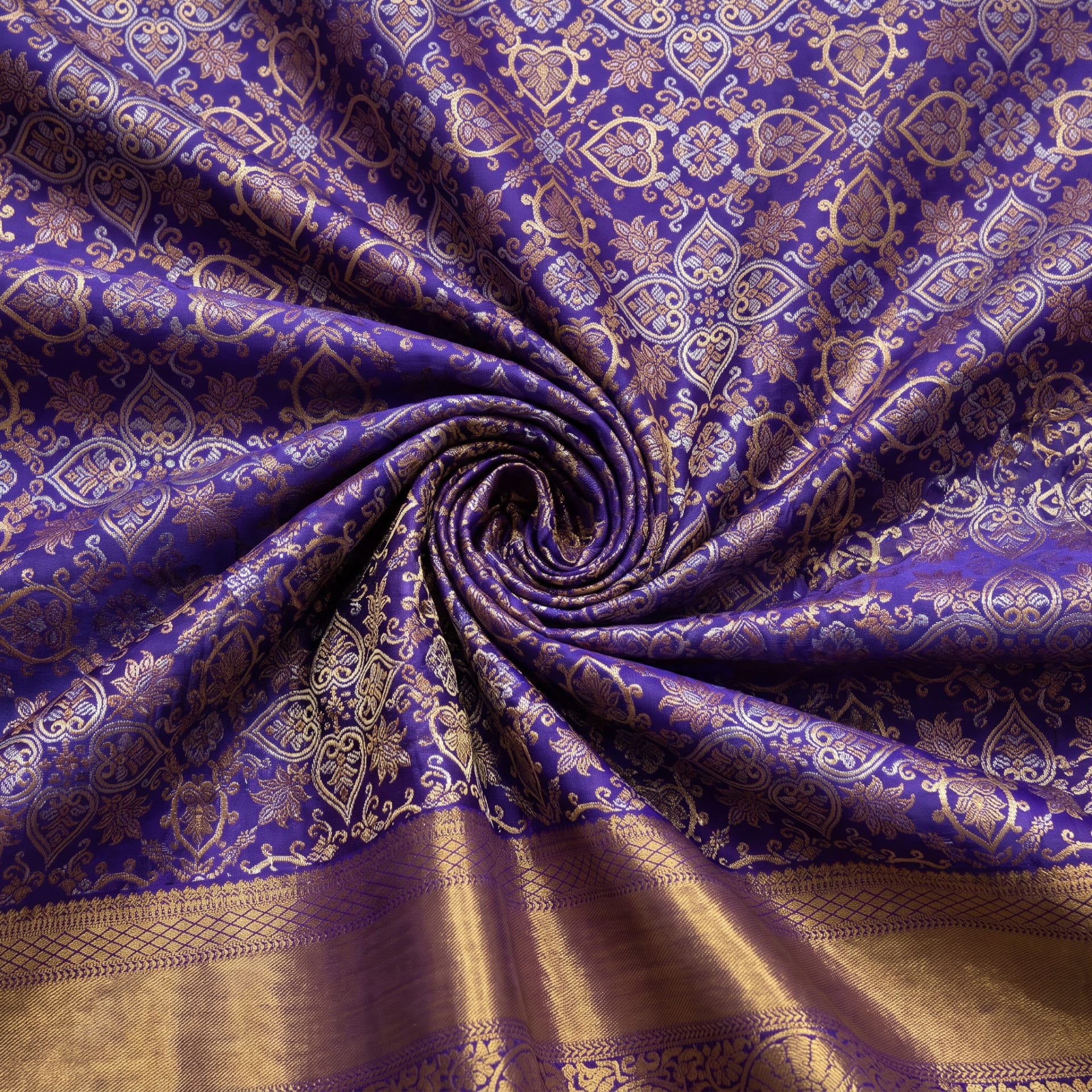 Handloom Violet Silk Saree — close drape