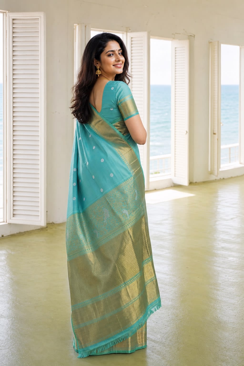Handloom Teal Rama Green Silk Saree thumbnail 2