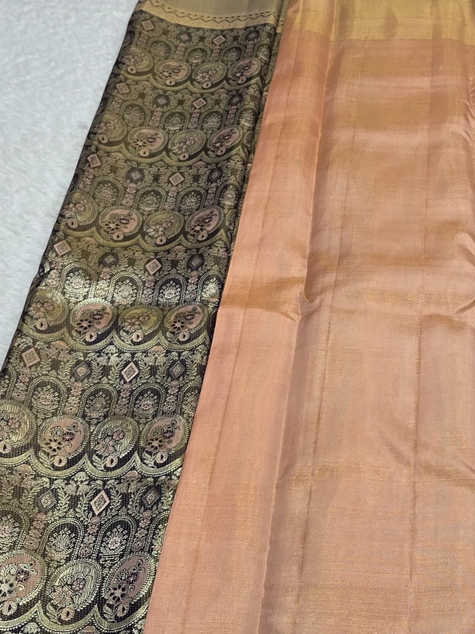 Handloom Silver Grey And Gold Silk Saree — view 5