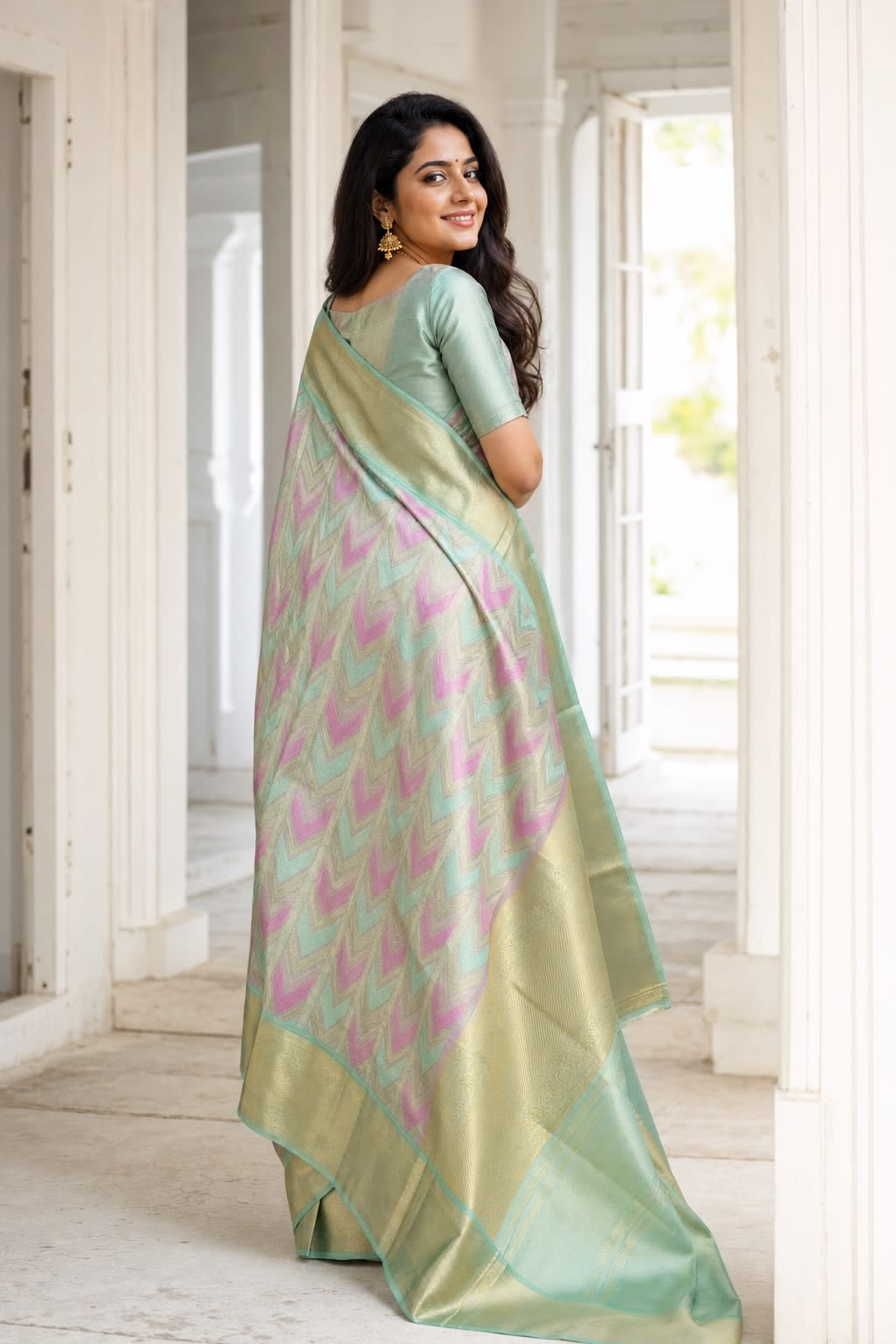 Handloom Multi Colour Silk Saree thumbnail 2