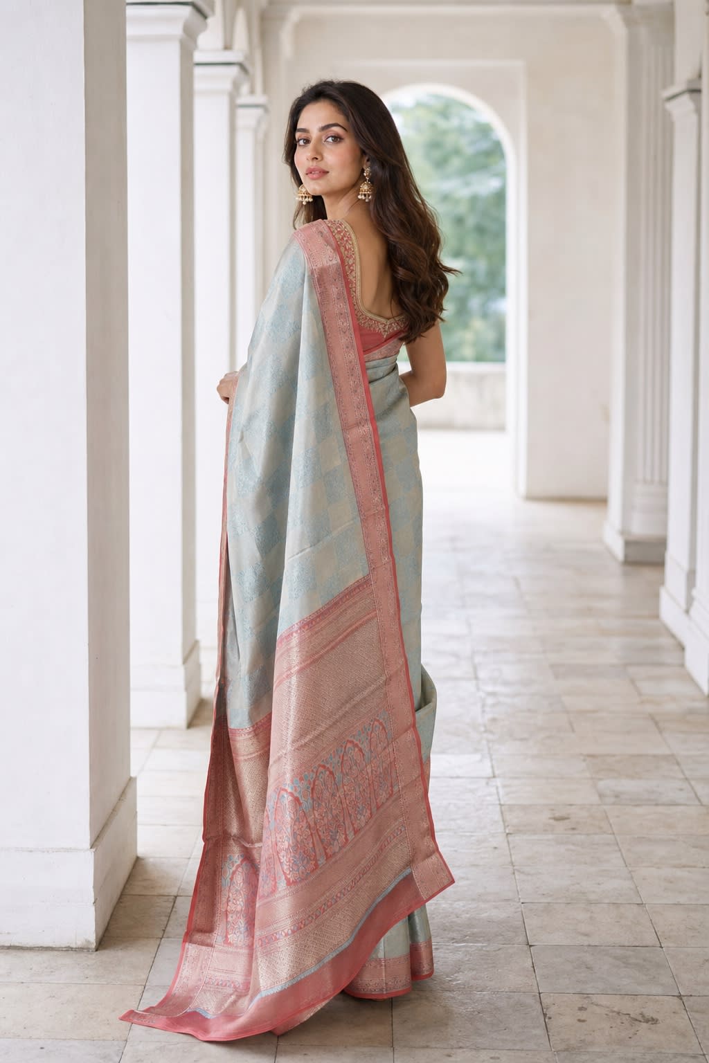 Handloom Sky Blue Silk Saree thumbnail 2